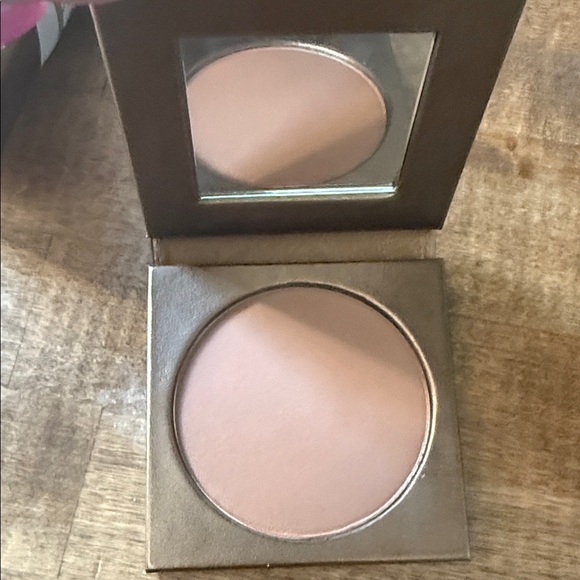 Makeup skincare bundle - Picture 3 of 12